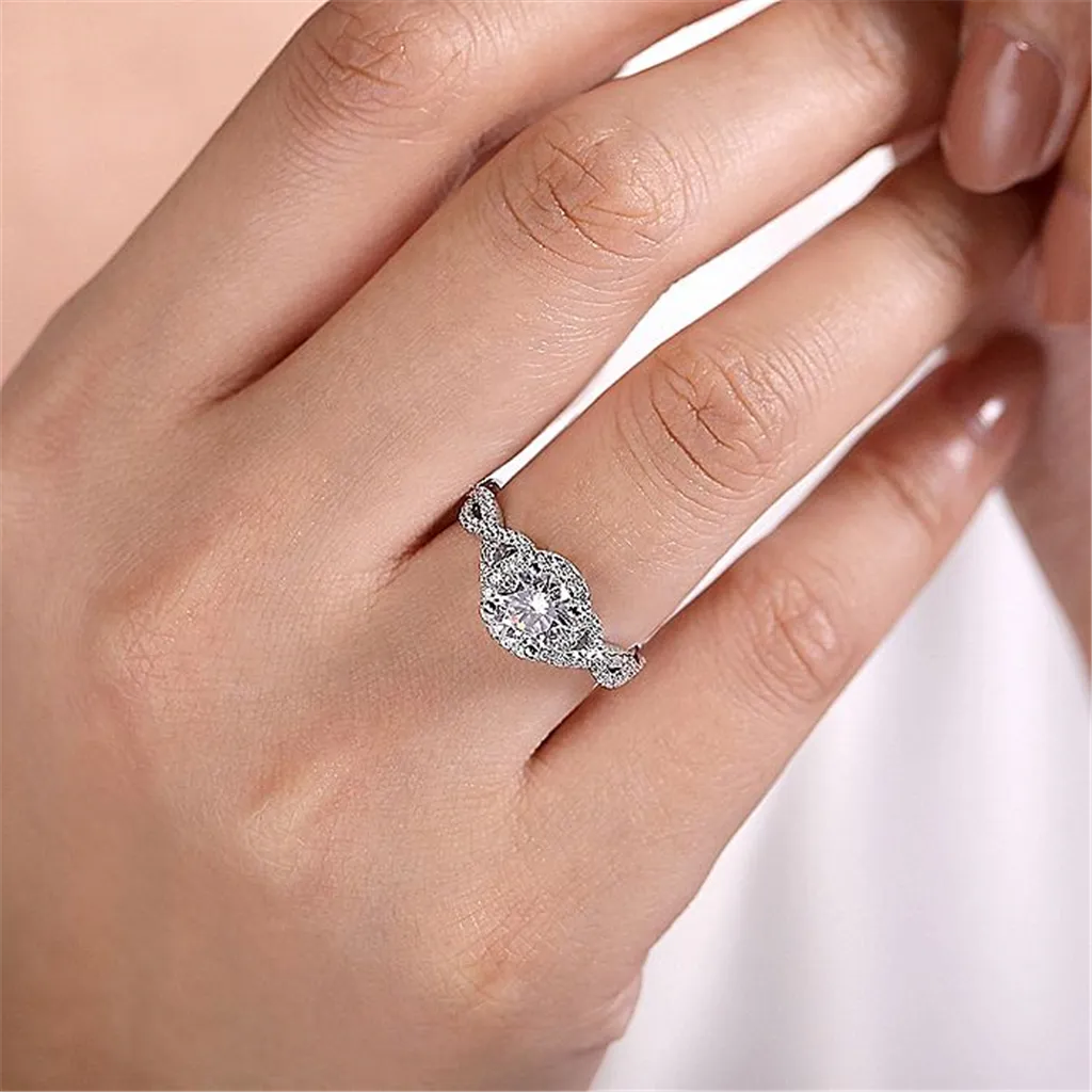 14K White Gold 'Marissa' Round Halo Diamond Engagement Ring