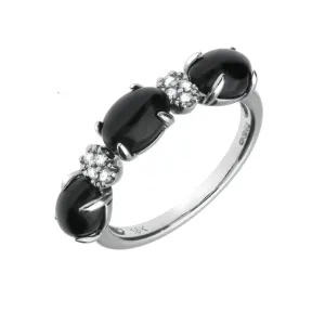 18ct White Gold Whitby Jet 0.08ct Diamond 3 Stone Oval Ring D