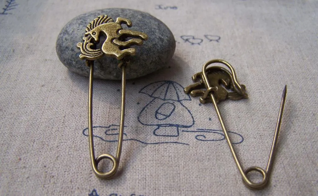 6 pcs Antique Bronze Horse Pony Safety Pins Broochs A2963