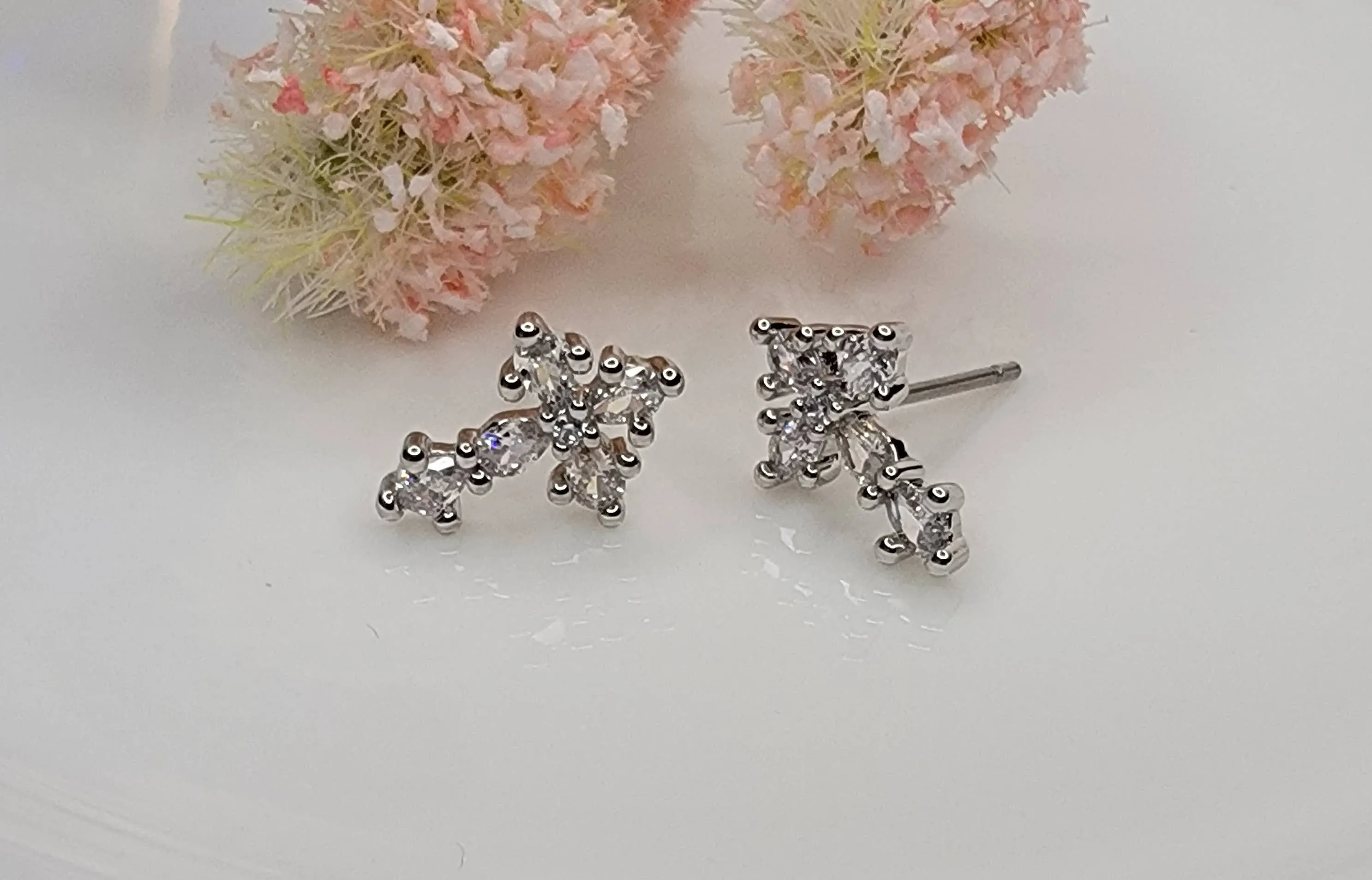 CROSS POST EARRINGS GOLD