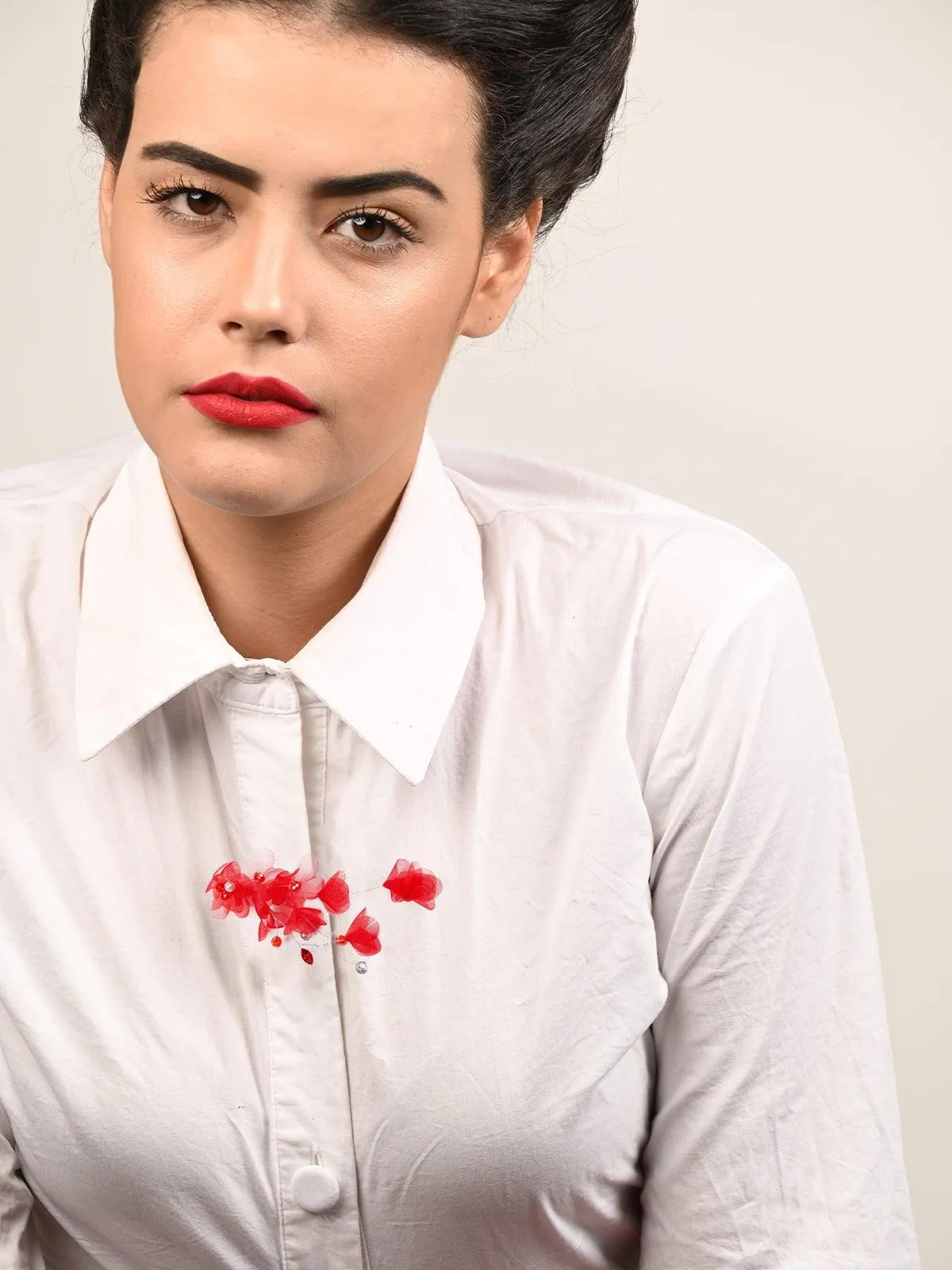 Odette Women Red High-Index Polyethylene Brooch