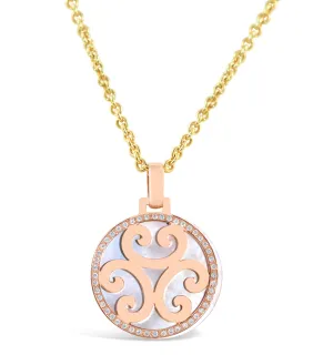 PLAITNI DIAMOND MEDALLION PENDANT
