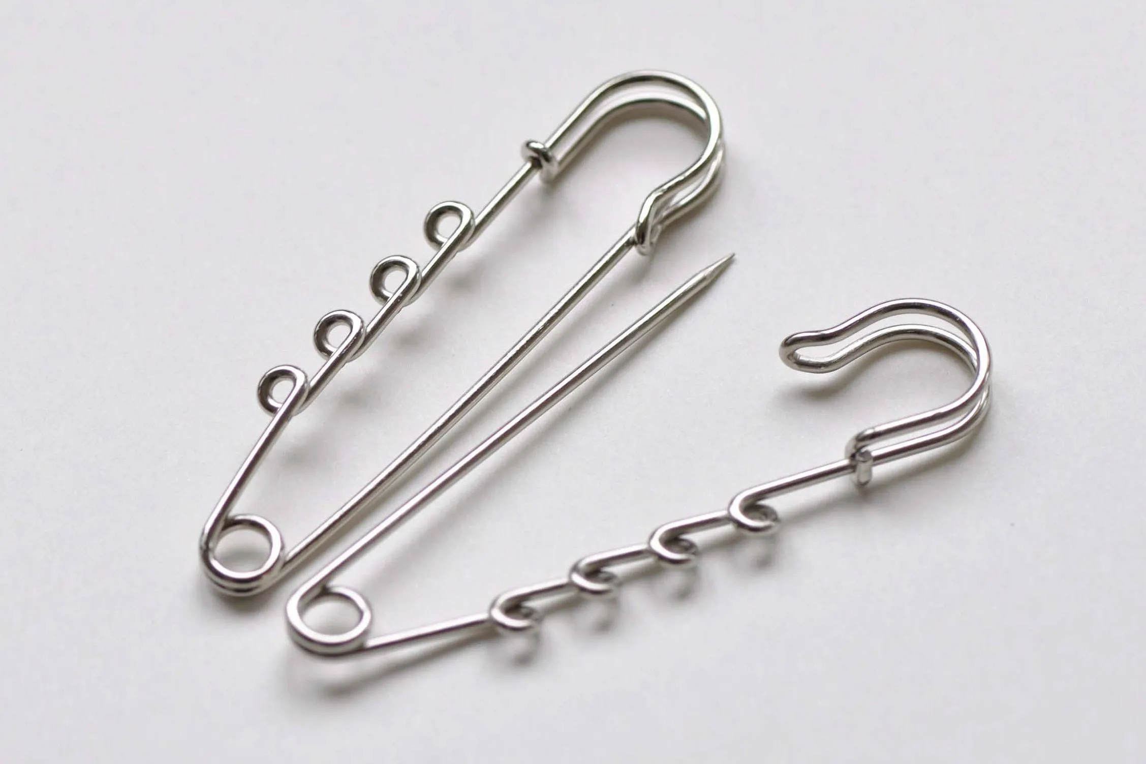 Silvery Gray Kilt Shawl Pins Four Loops Safety Brooches Set of 10 A8845