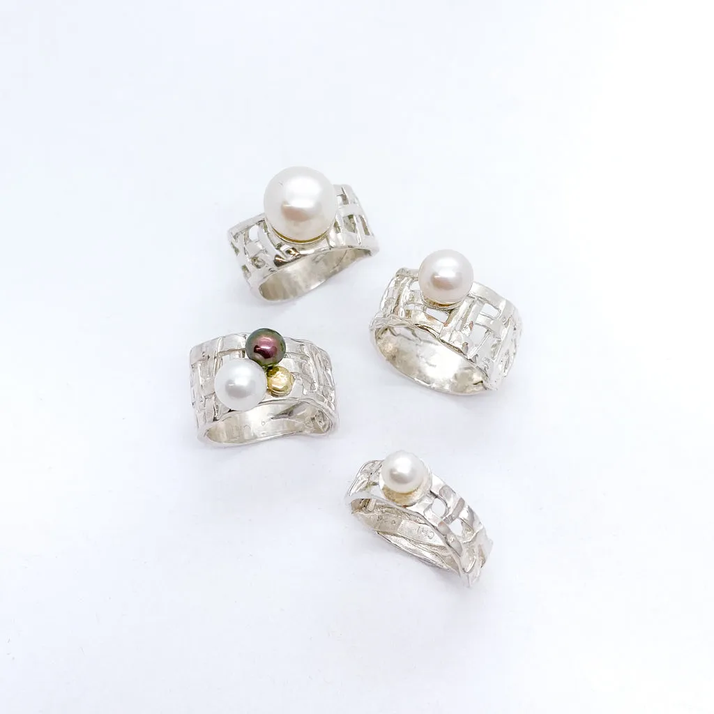 Woven Basket Large Pearl Ring
